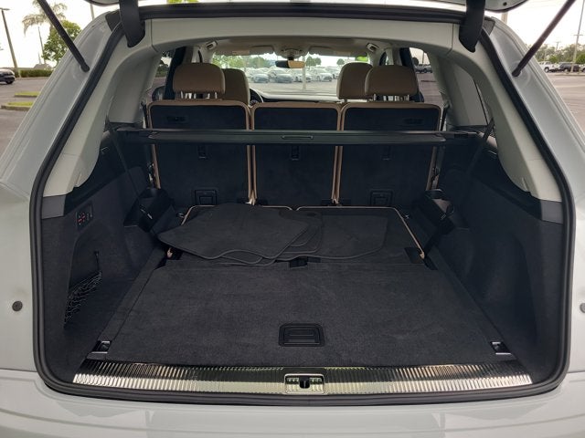 2025 Audi Q7 Premium Plus