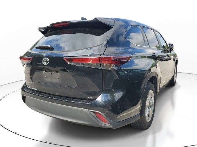 2025 Toyota Highlander LE