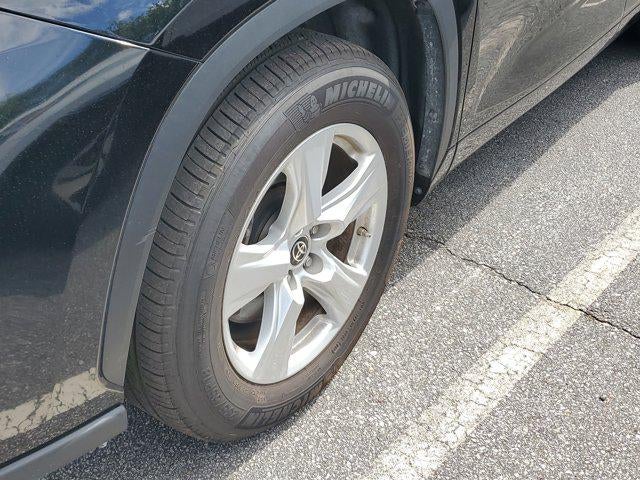 2025 Toyota Highlander LE