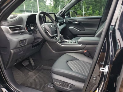 2026 Toyota Highlander XSE