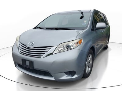 2015 Toyota Sienna LE AAS