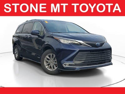 2021 Toyota Sienna XLE
