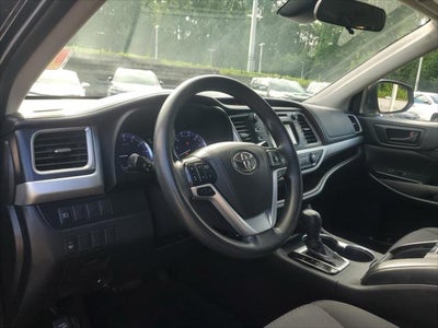 2019 Toyota Highlander LE