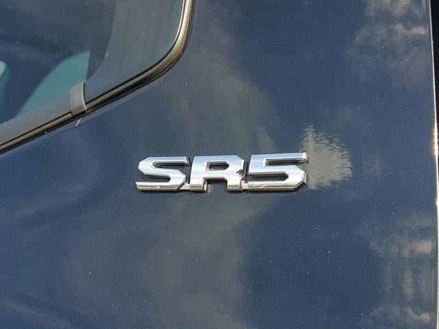 2022 Toyota Tundra 4WD SR5