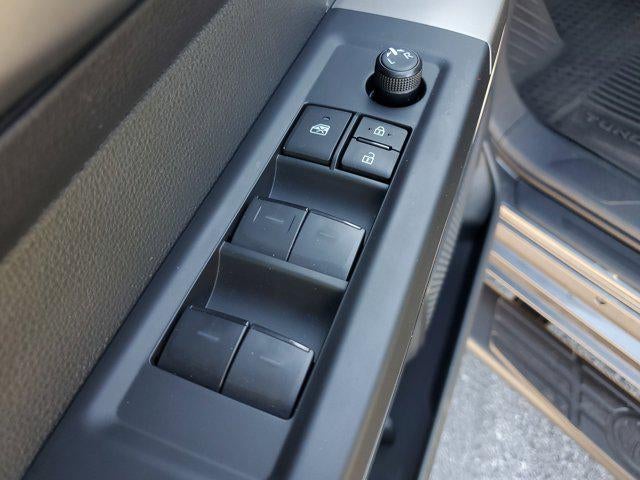 2024 Toyota Tundra 4WD SR5