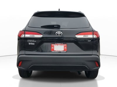 2024 Toyota Corolla Cross LE