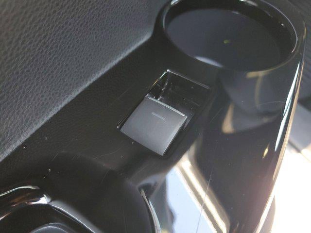 2023 Toyota Corolla Hatchback SE