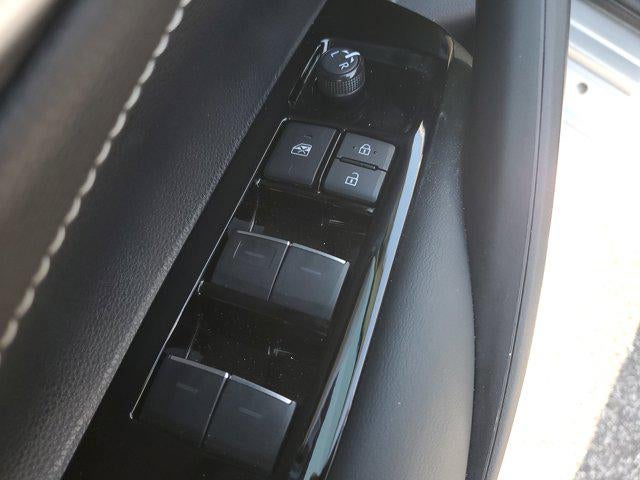 2023 Toyota Corolla Hatchback SE