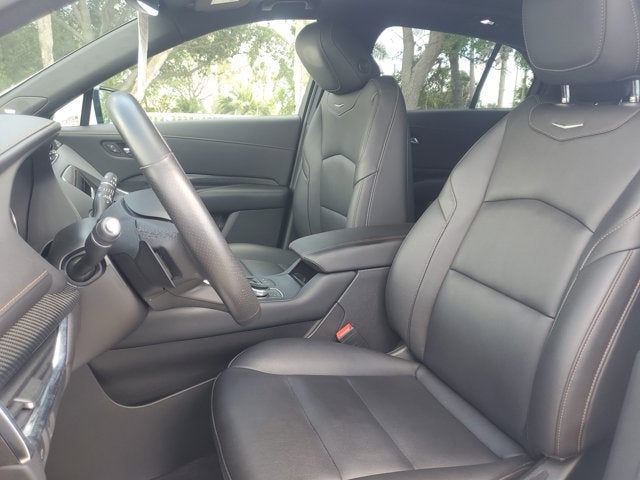 2022 Cadillac XT4 AWD Sport