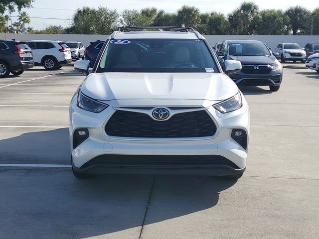 2024 Toyota Highlander LE