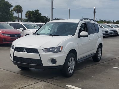 2012 Mitsubishi Outlander ES