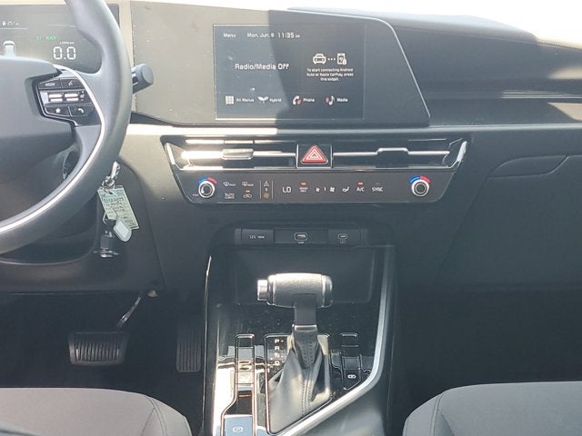 2024 Kia Niro LX