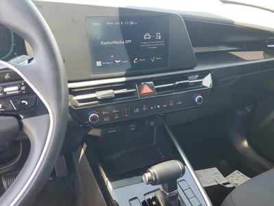 2024 Kia Niro LX