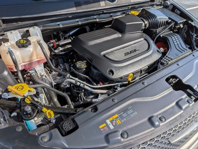 2024 Chrysler Voyager LX