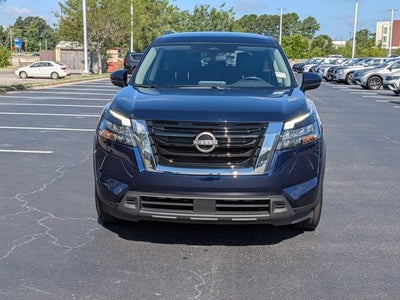2024 Nissan Pathfinder SV