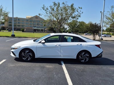 2024 Hyundai Elantra Limited