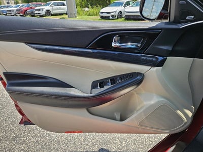 2023 Nissan Maxima Platinum