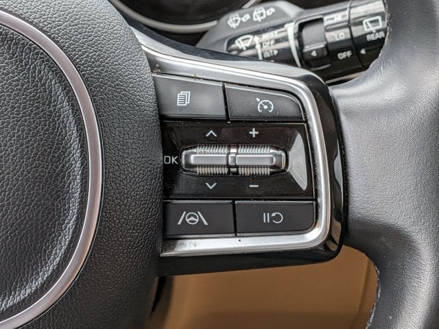 2024 Kia Carnival LX