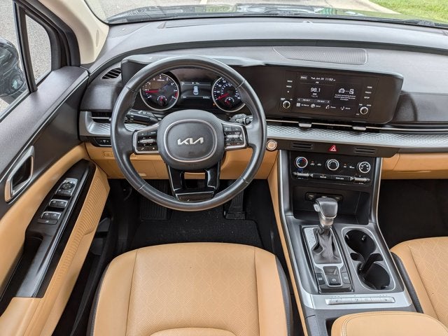 2024 Kia Carnival LX