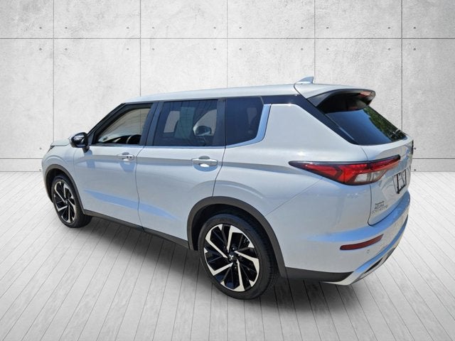 2022 Mitsubishi Outlander SE