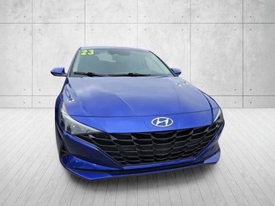 2023 Hyundai Elantra SE