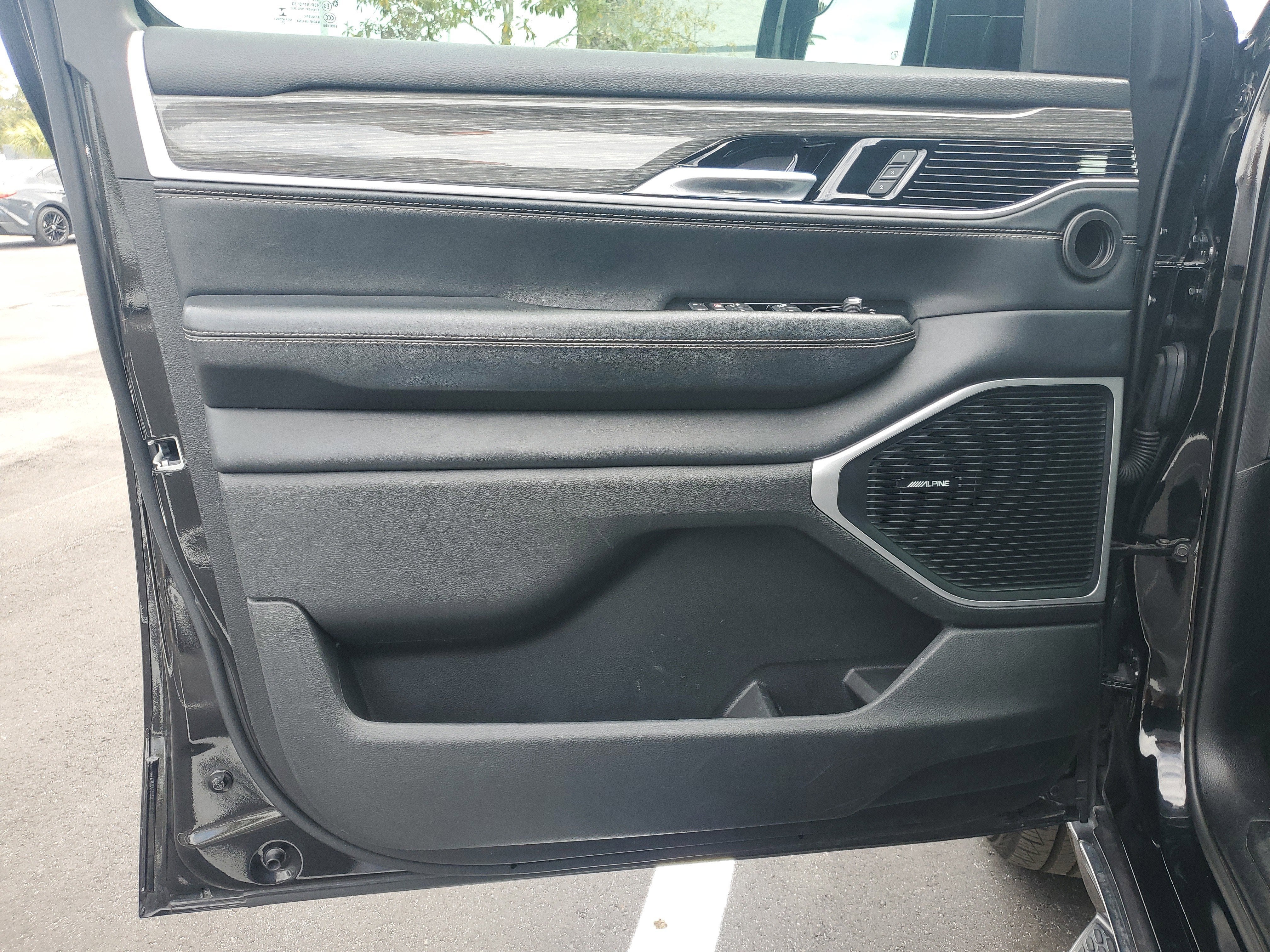 2022 Jeep Wagoneer Series II