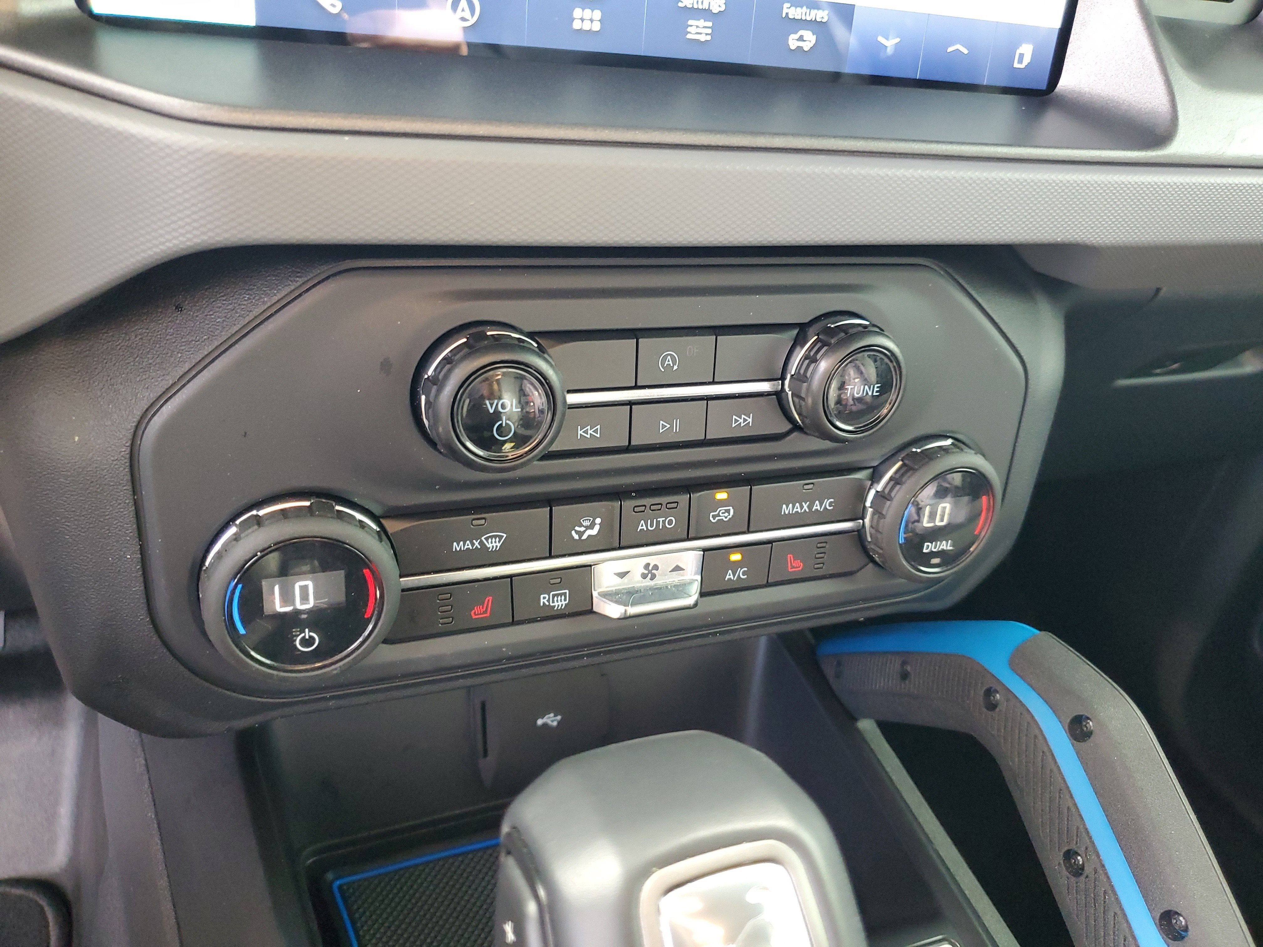 2024 Ford Bronco Black Diamond