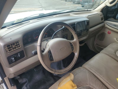 2000 Ford Super Duty F-350 SRW XL