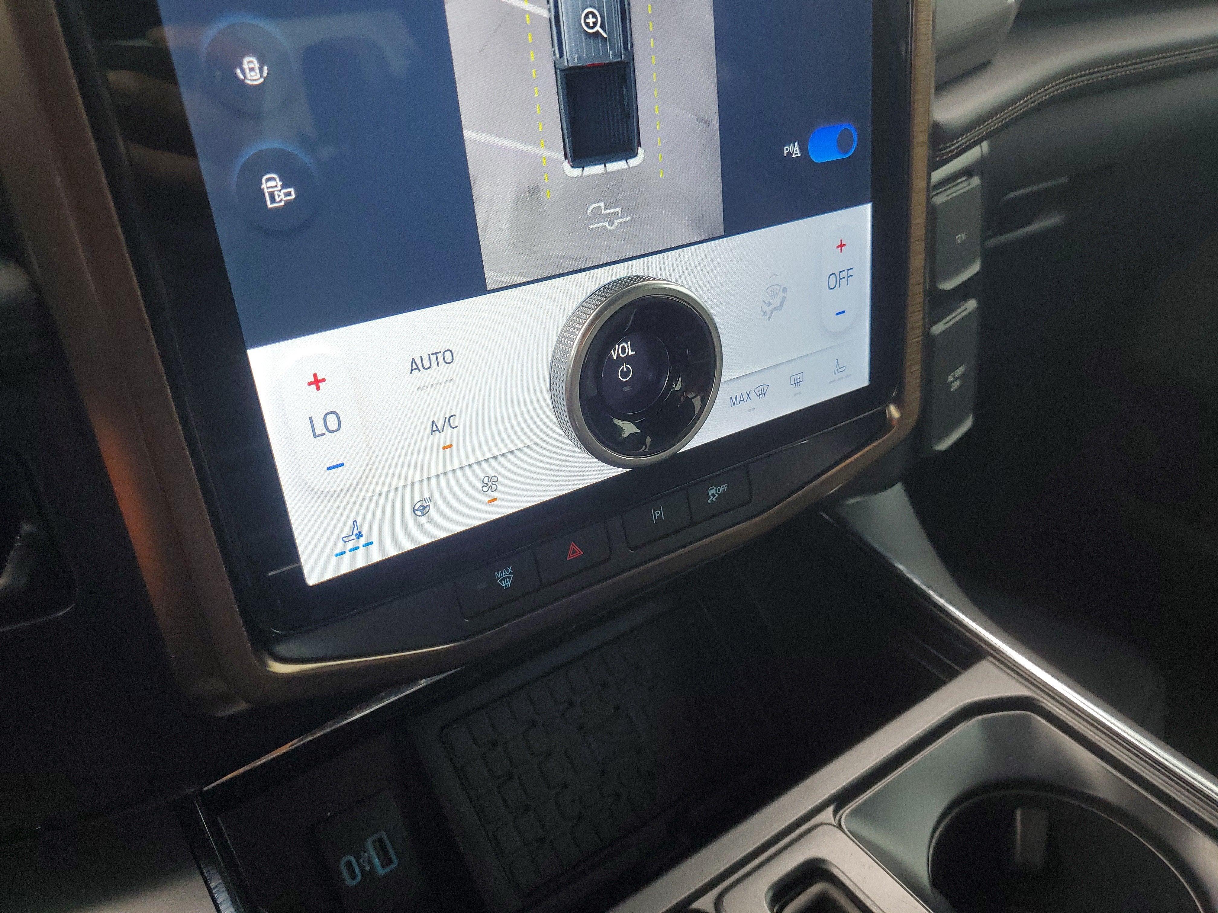 2023 Ford F-150 Lightning LARIAT