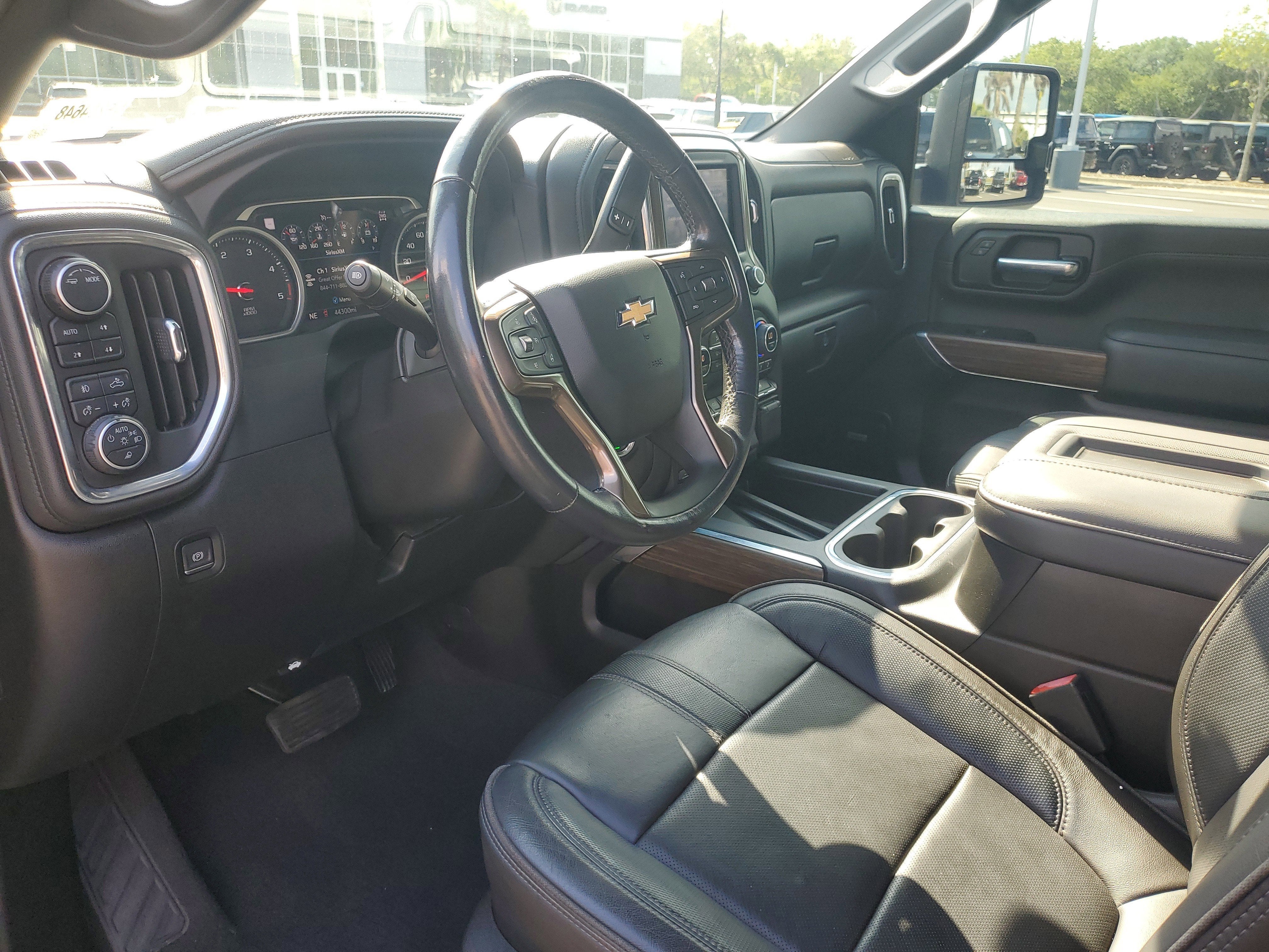 2022 Chevrolet Silverado 3500HD High Country