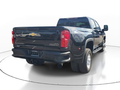2022 Chevrolet Silverado 3500HD High Country