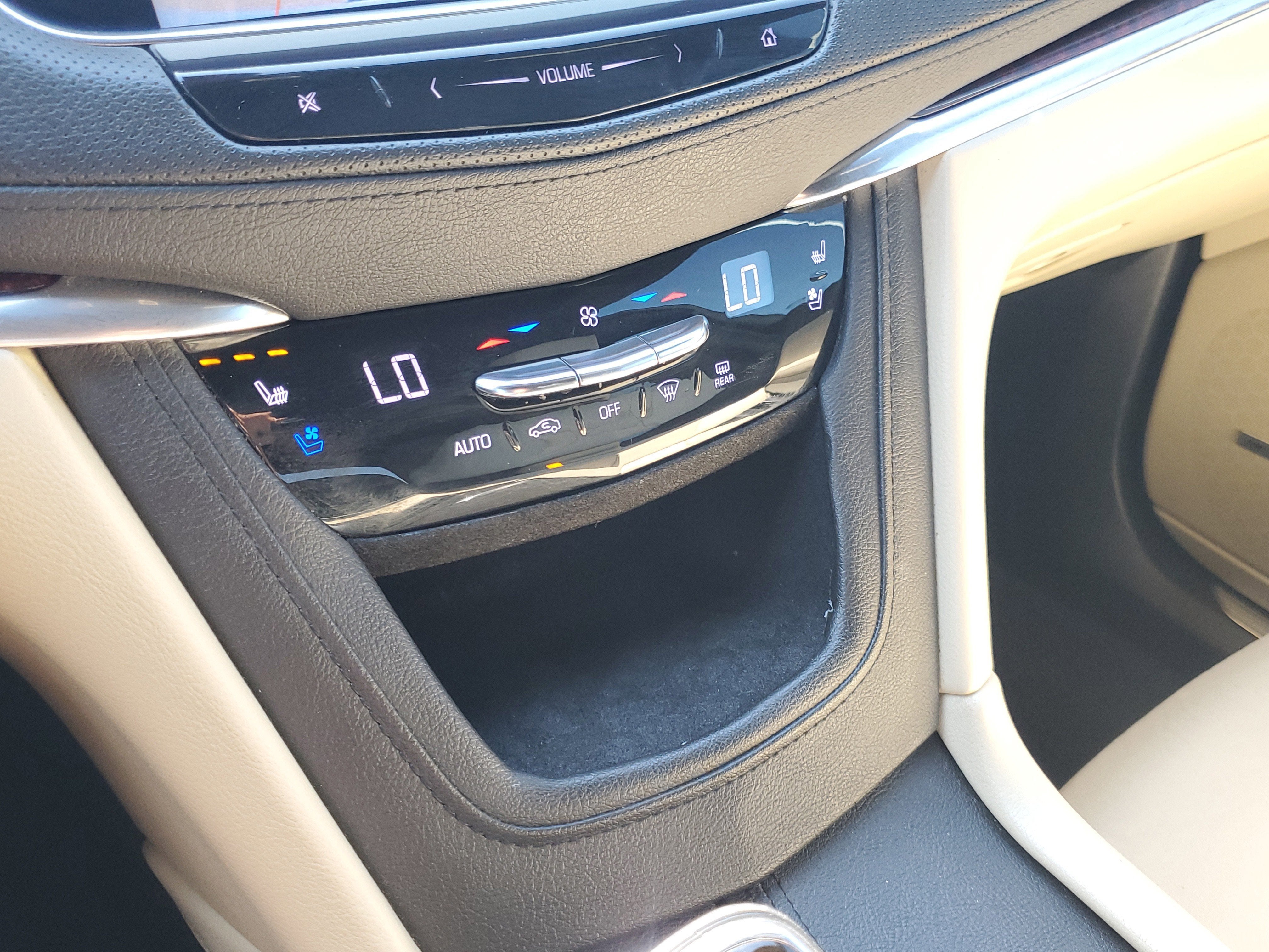 2019 Cadillac XT5 Premium Luxury FWD