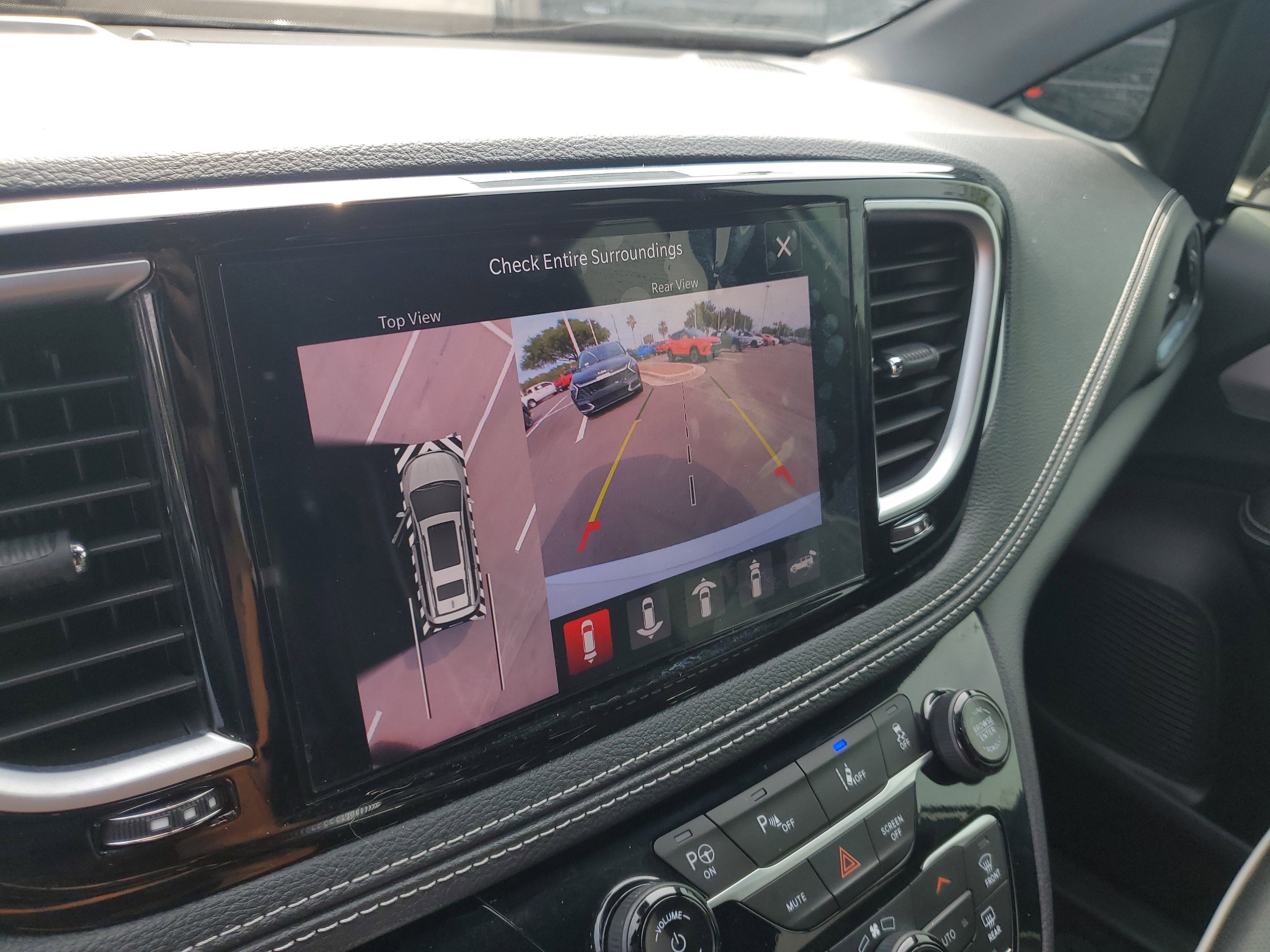 2025 Chrysler Pacifica Hybrid Premium S Appearance Pkg