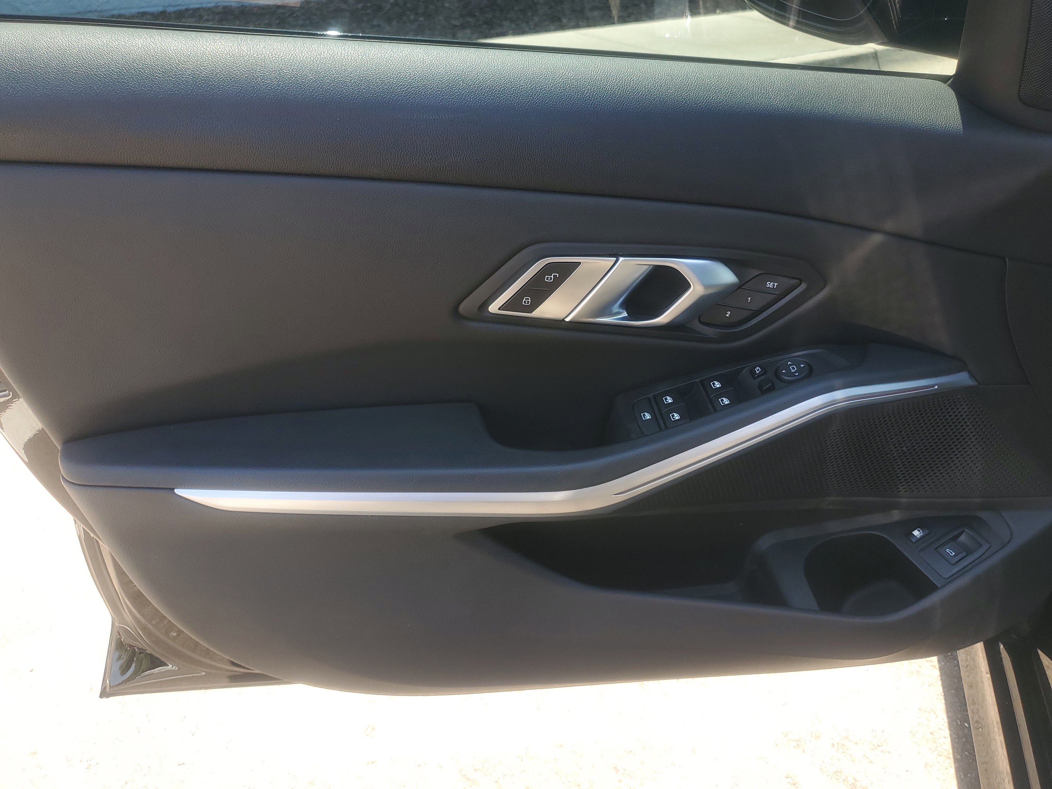 2023 BMW 3 Series 330e