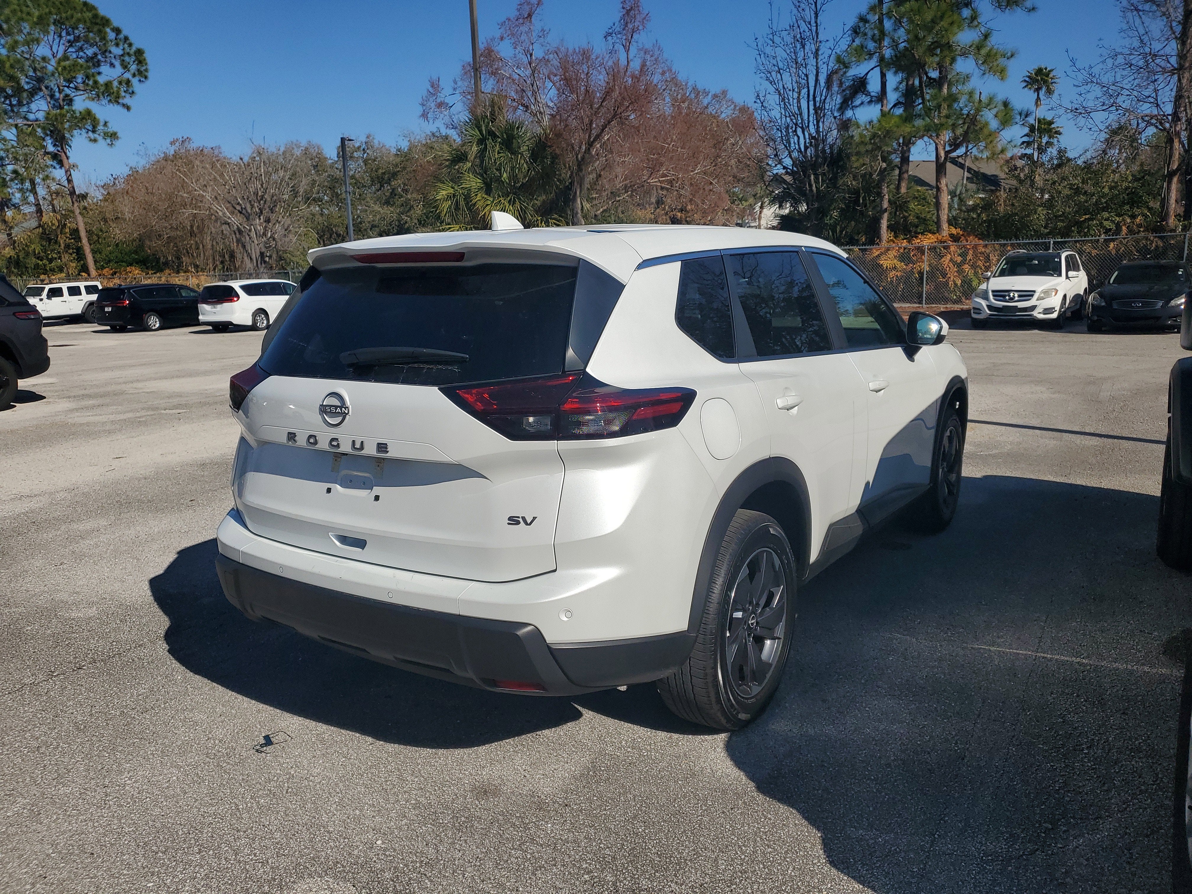 2025 Nissan Rogue SV