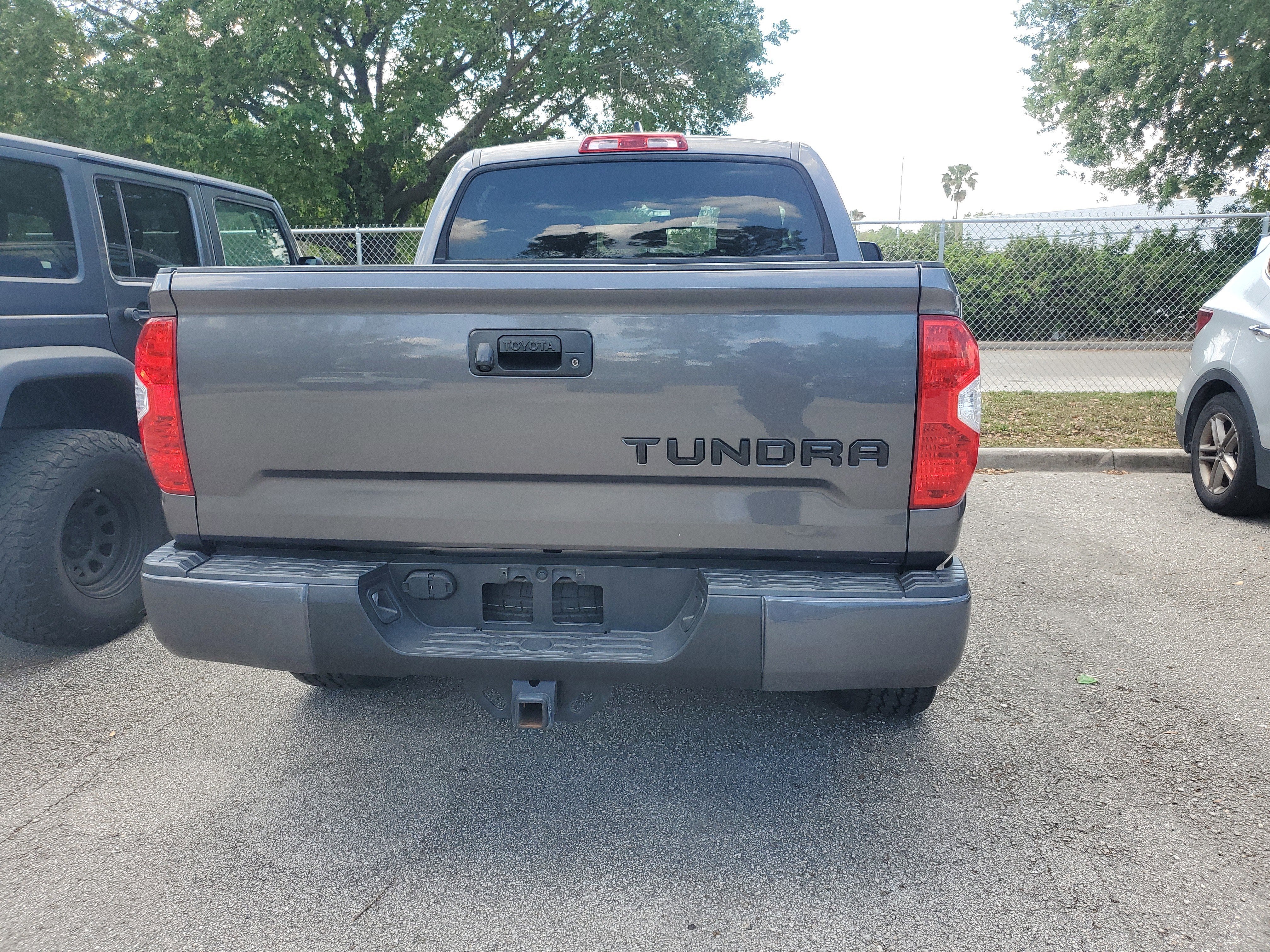2020 Toyota Tundra 2WD SR5