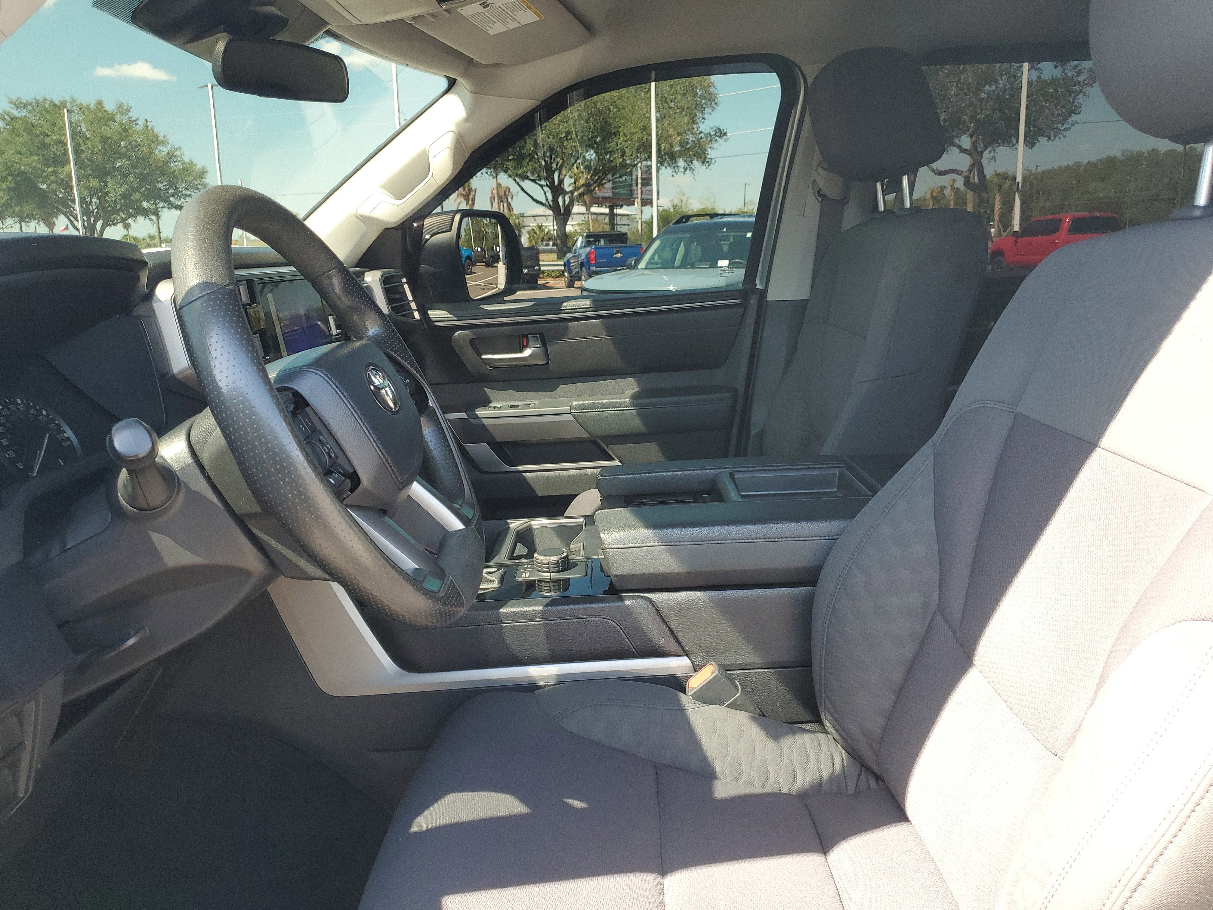 2022 Toyota Tundra 2WD SR5