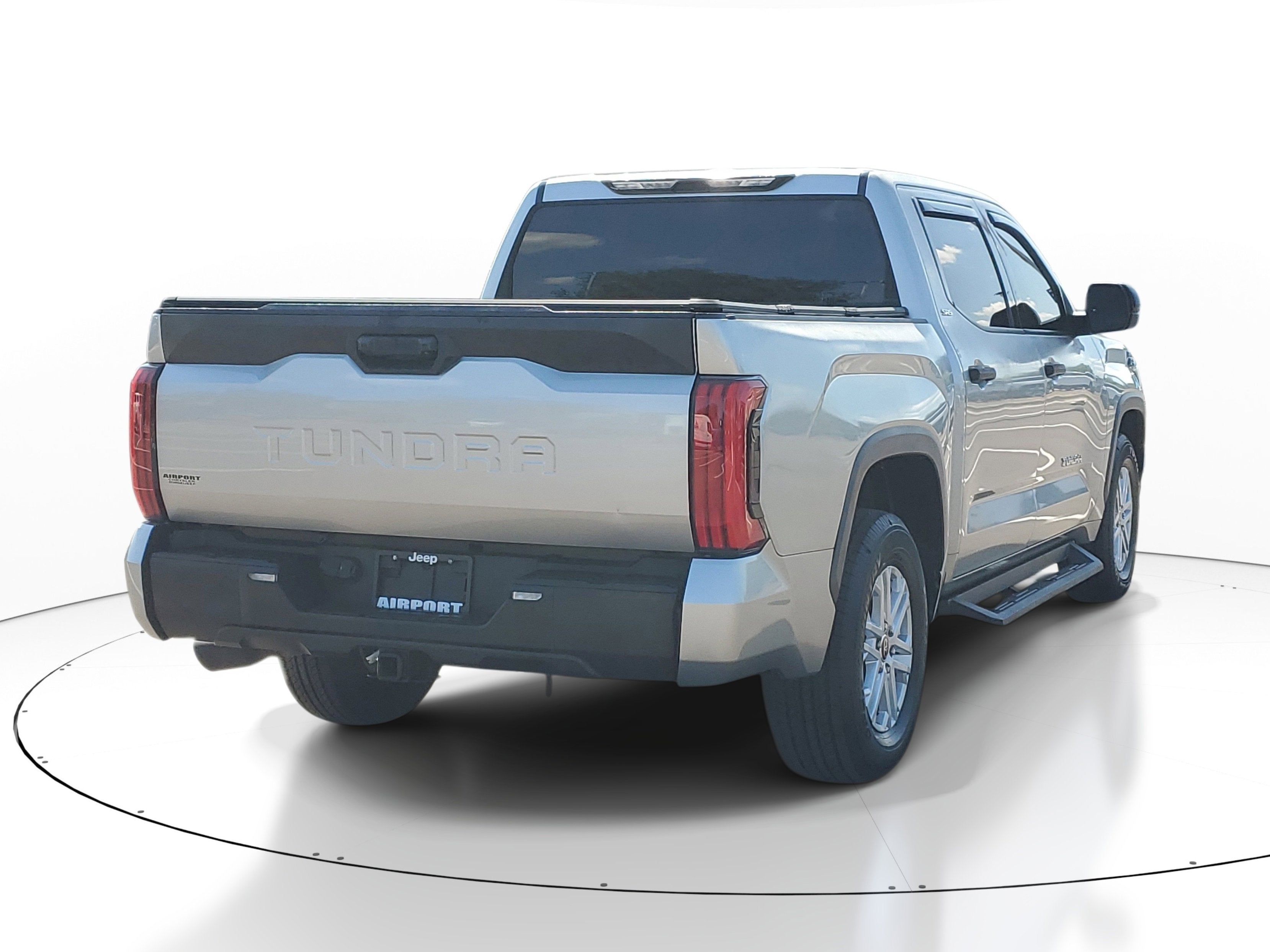 2022 Toyota Tundra 2WD SR5