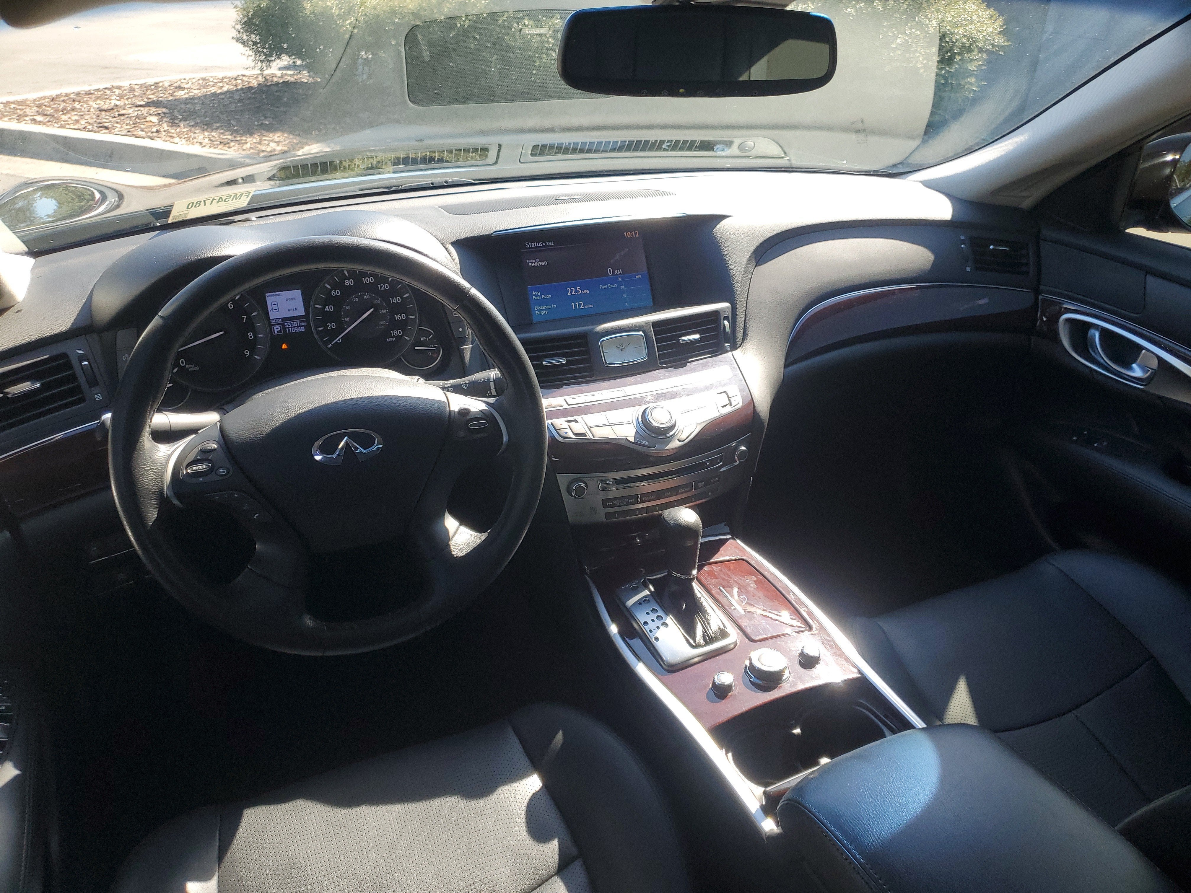 2015 INFINITI Q70 3.7
