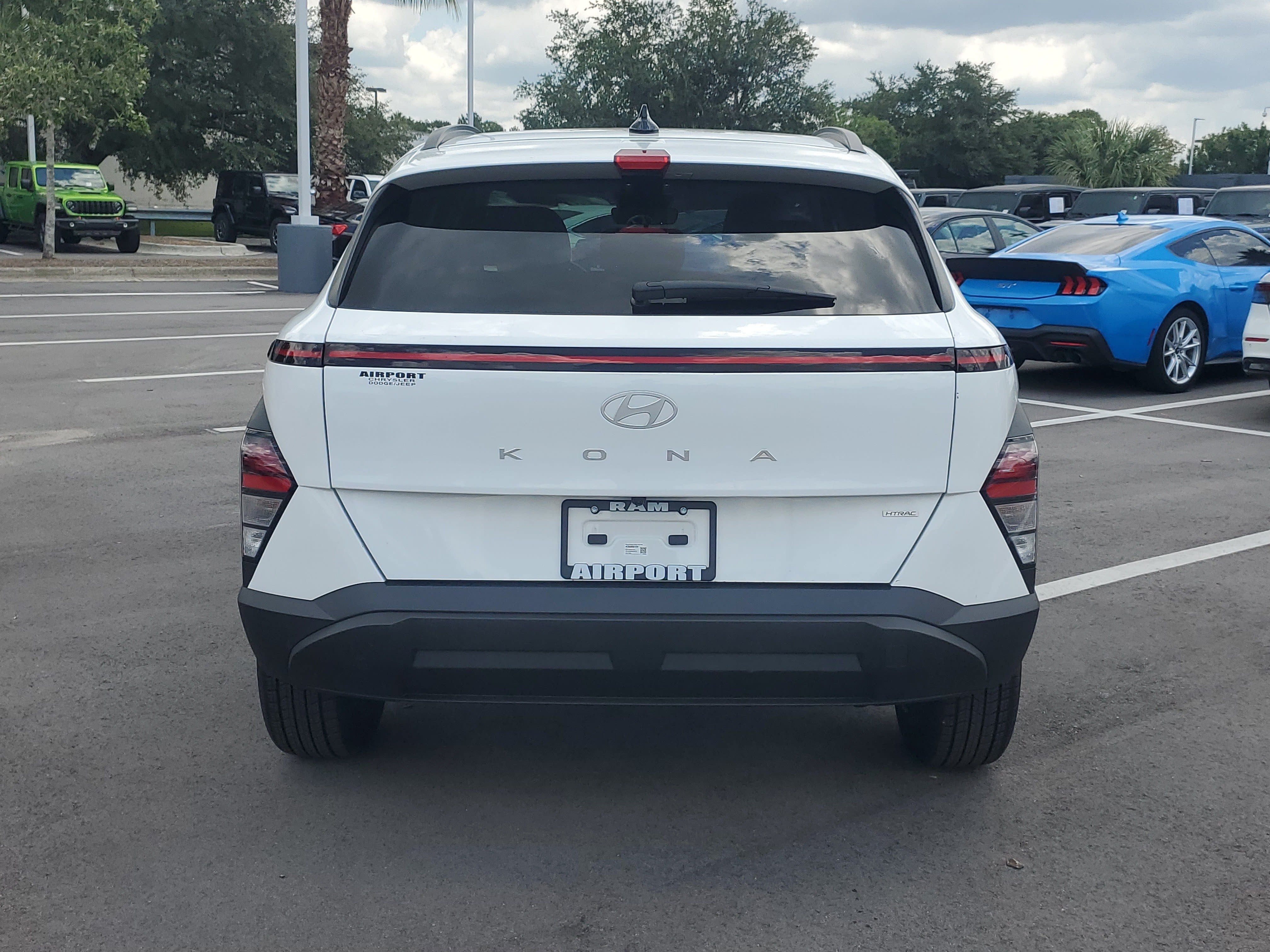 2025 Hyundai Kona SEL