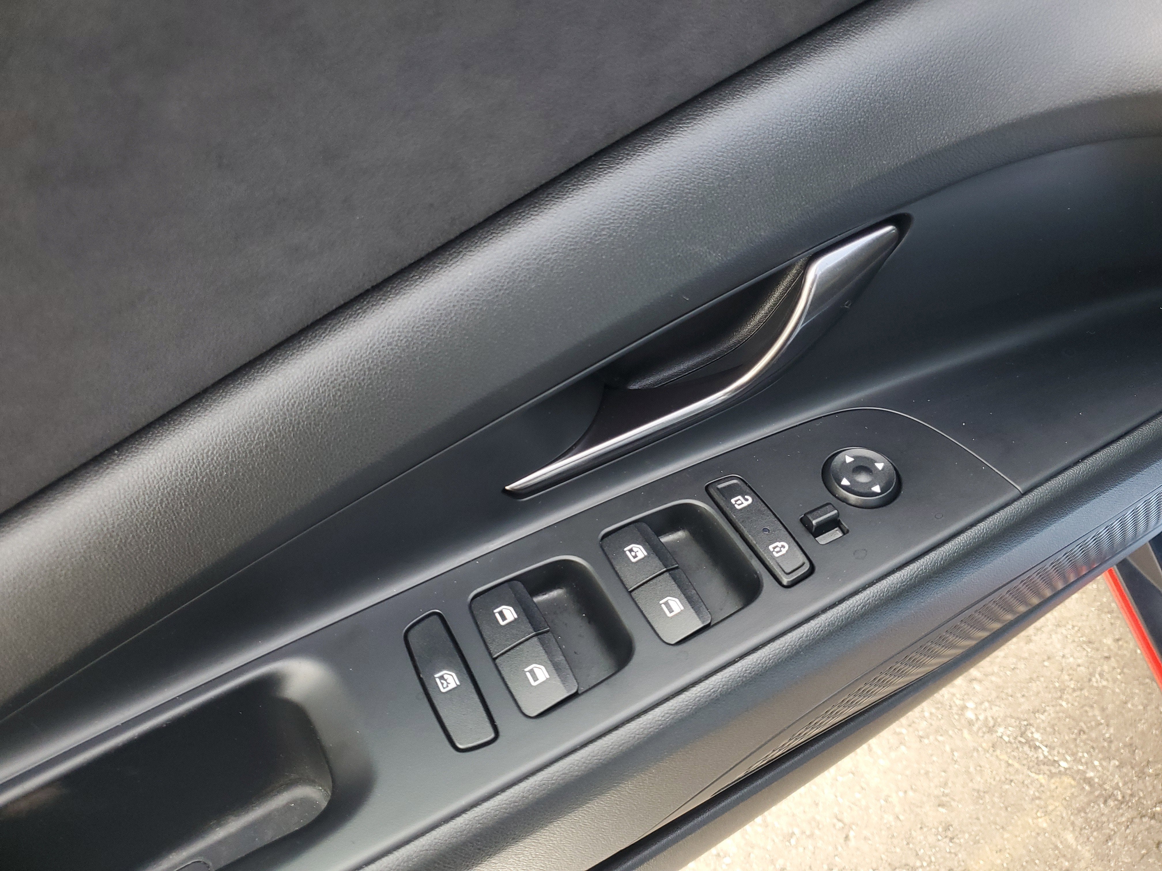 2022 Hyundai Elantra N Base