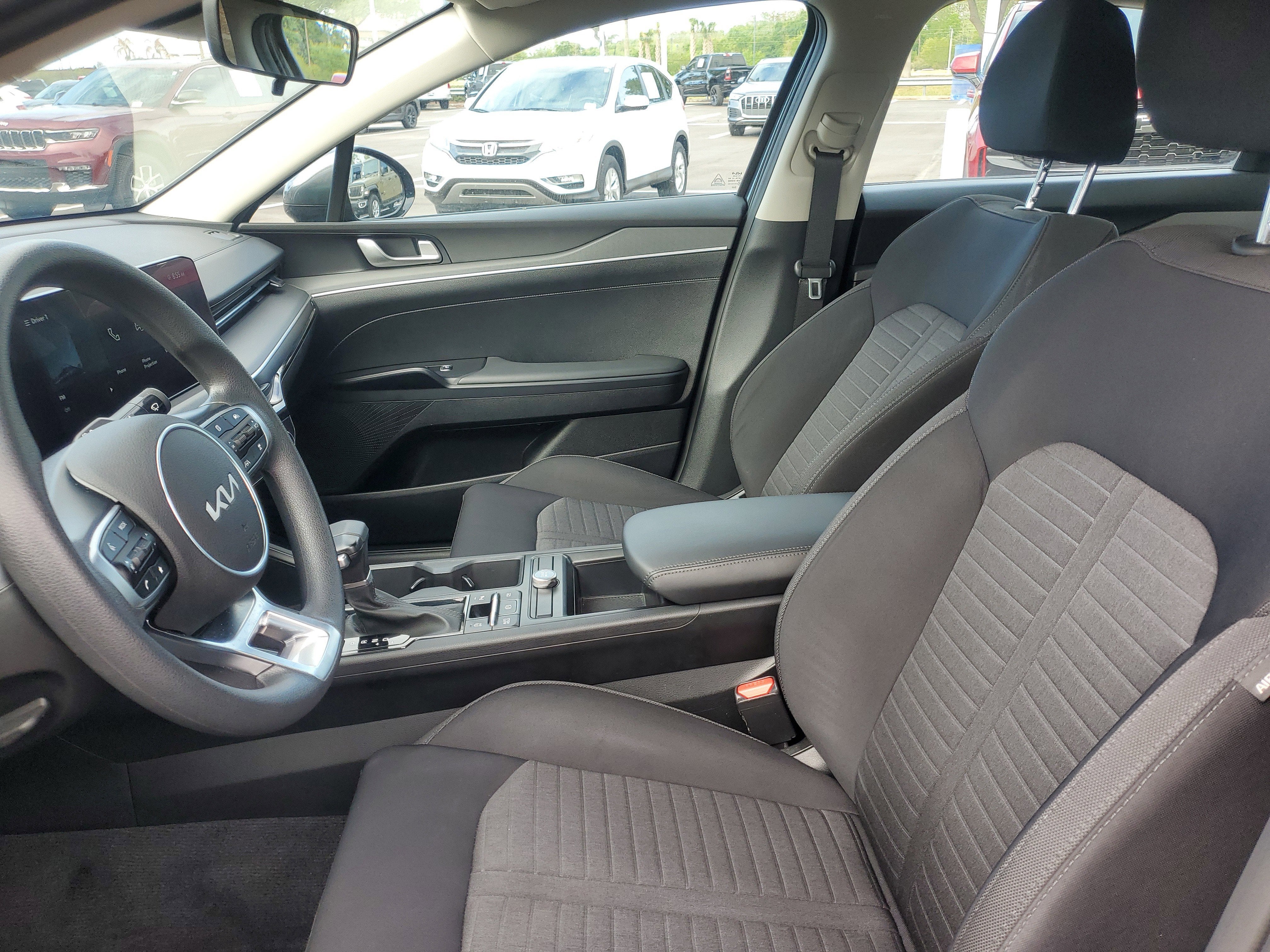 2025 Kia K5 LXS