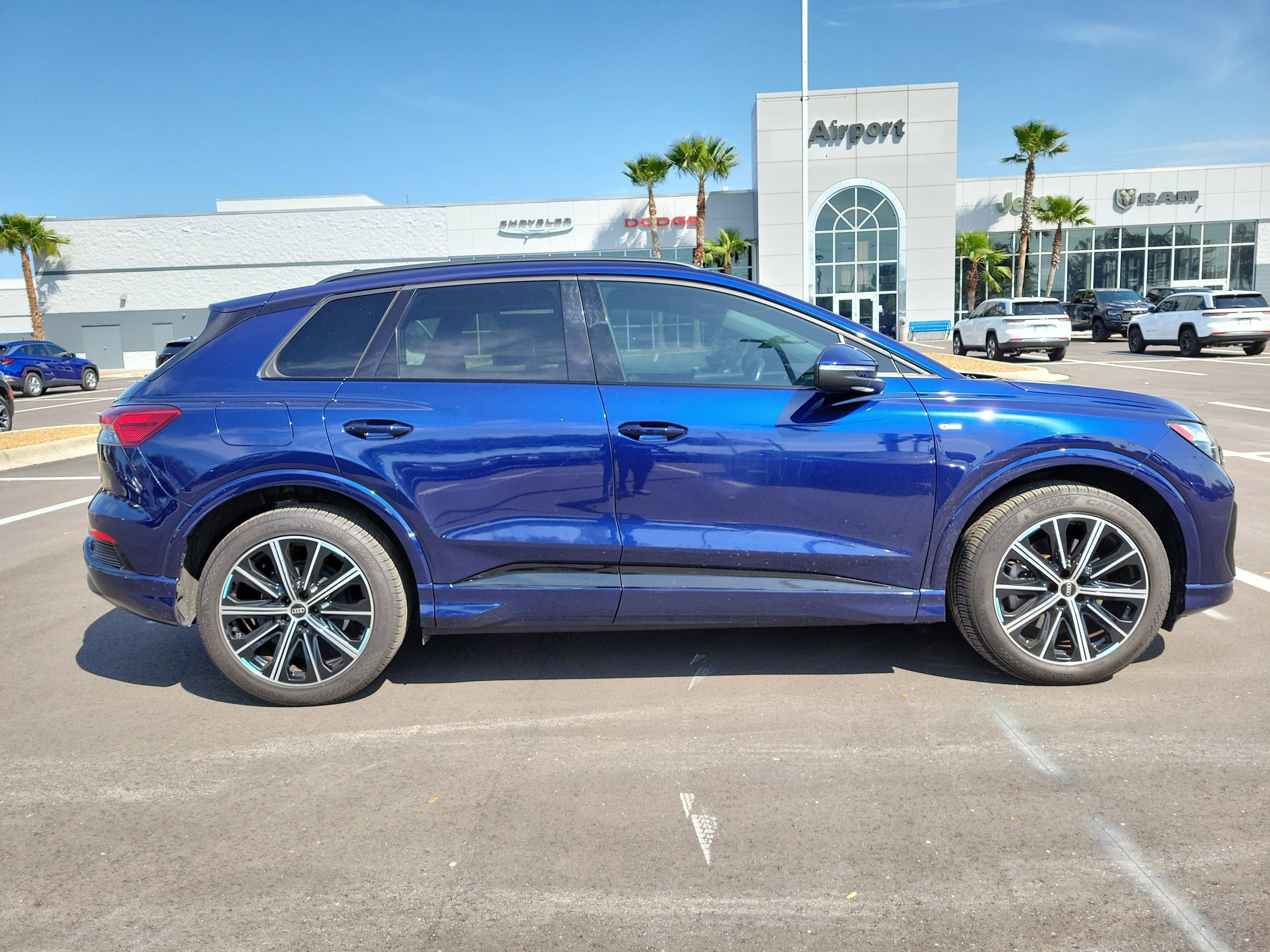 2022 Audi Q4 e-tron Premium Plus