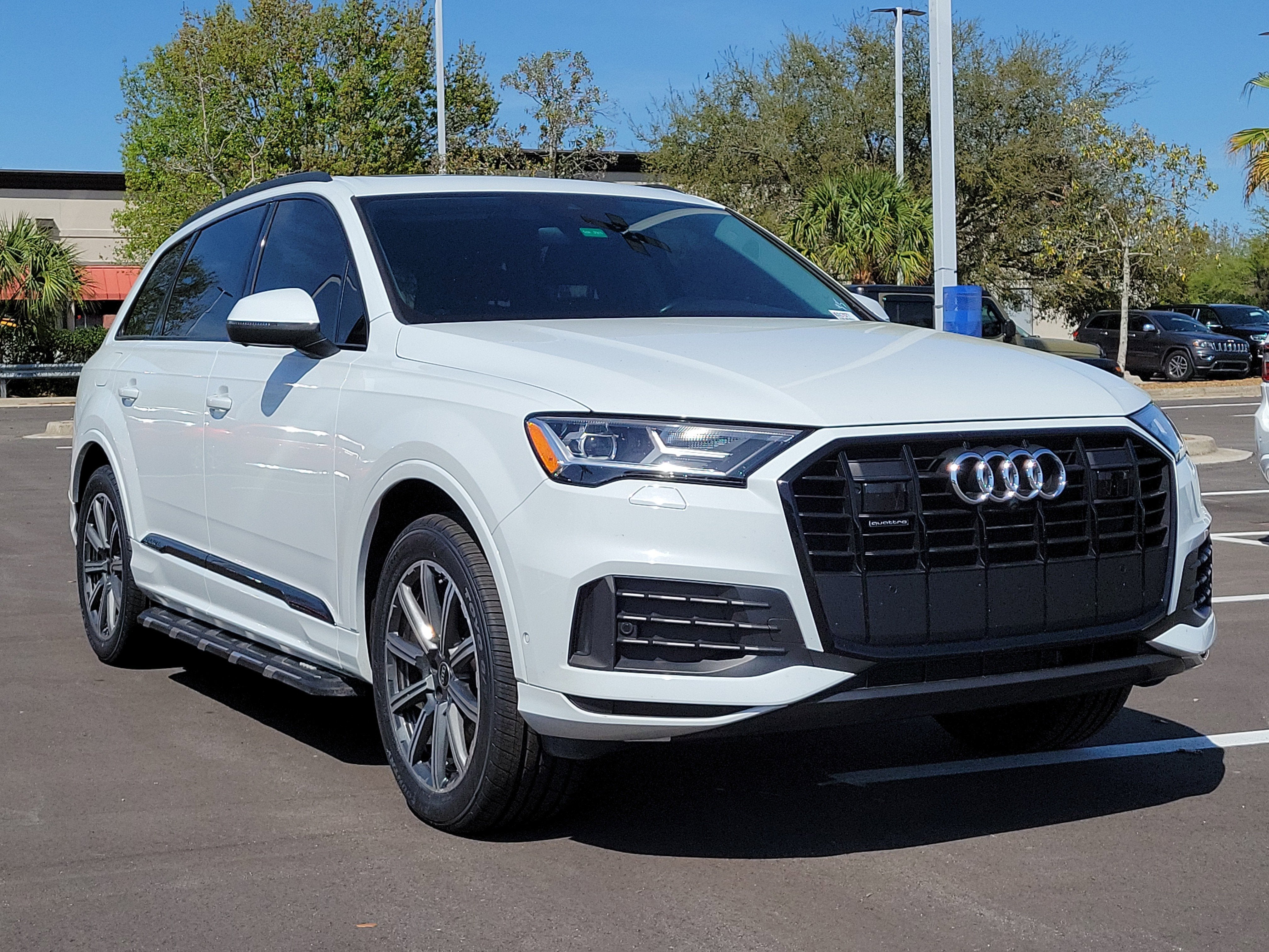2022 Audi Q7 Premium Plus