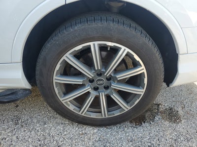 2022 Audi Q7 Premium Plus