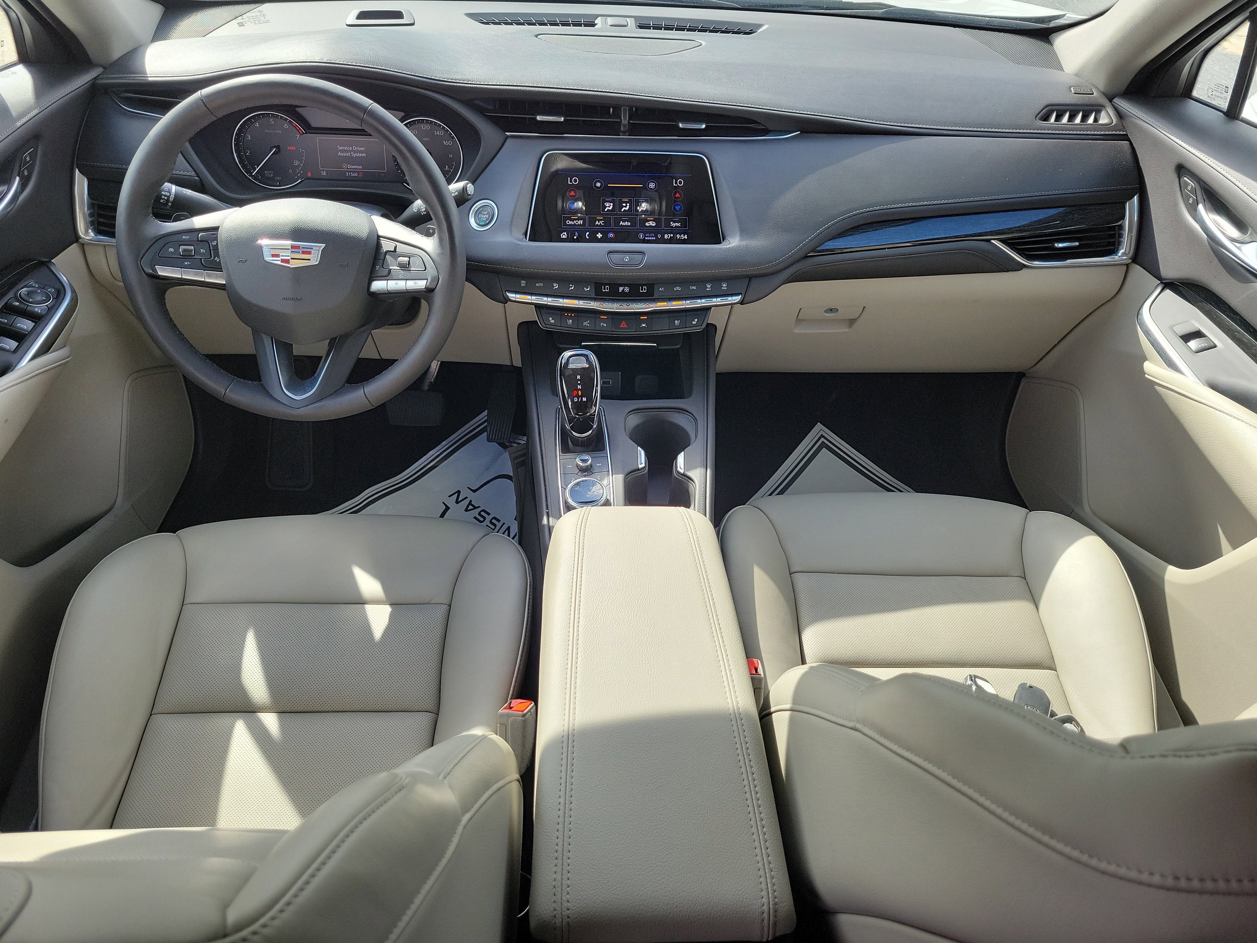 2023 Cadillac XT4 FWD Premium Luxury