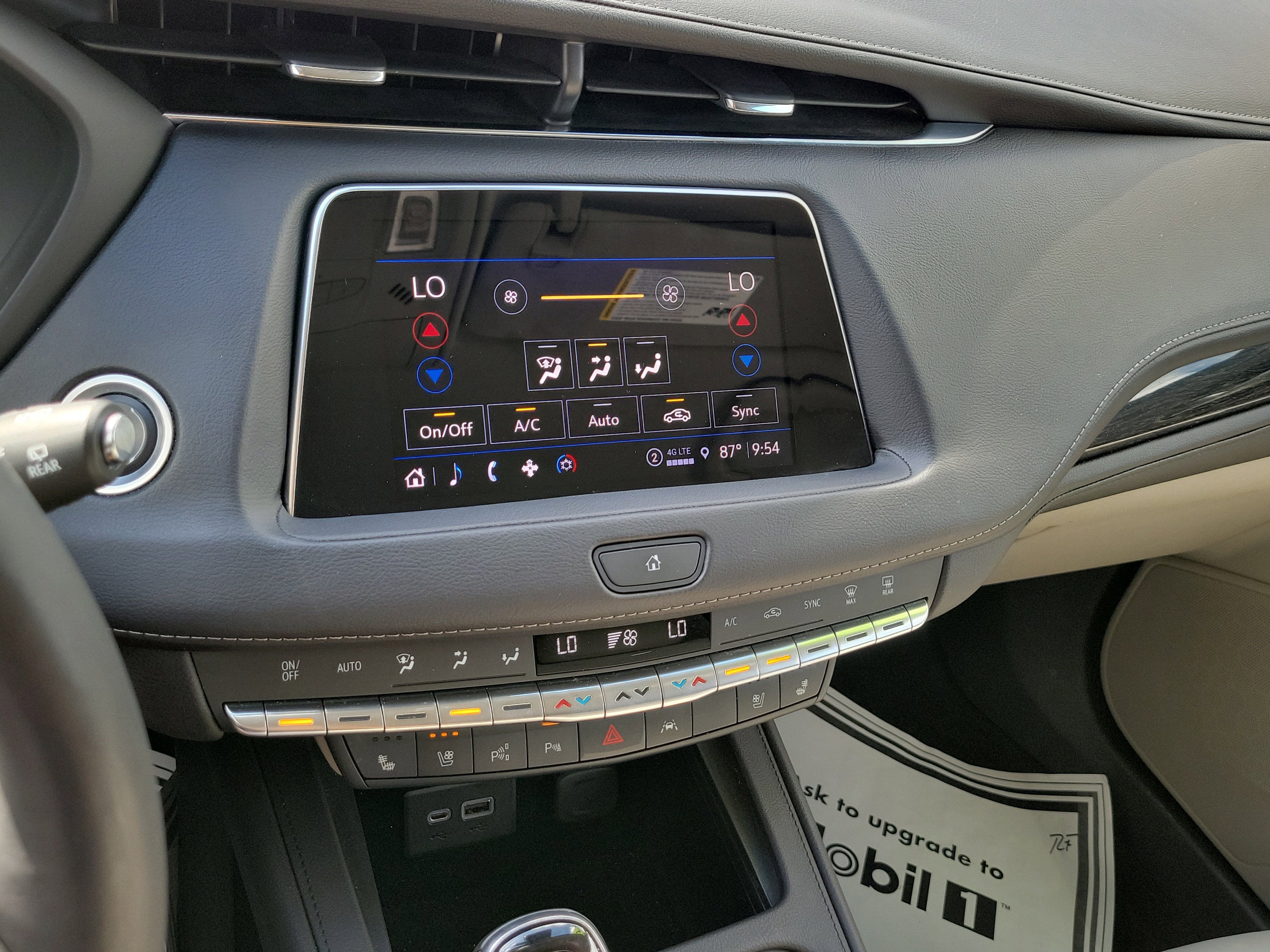 2023 Cadillac XT4 FWD Premium Luxury