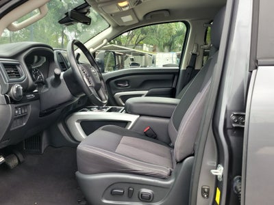 2023 Nissan Titan SV