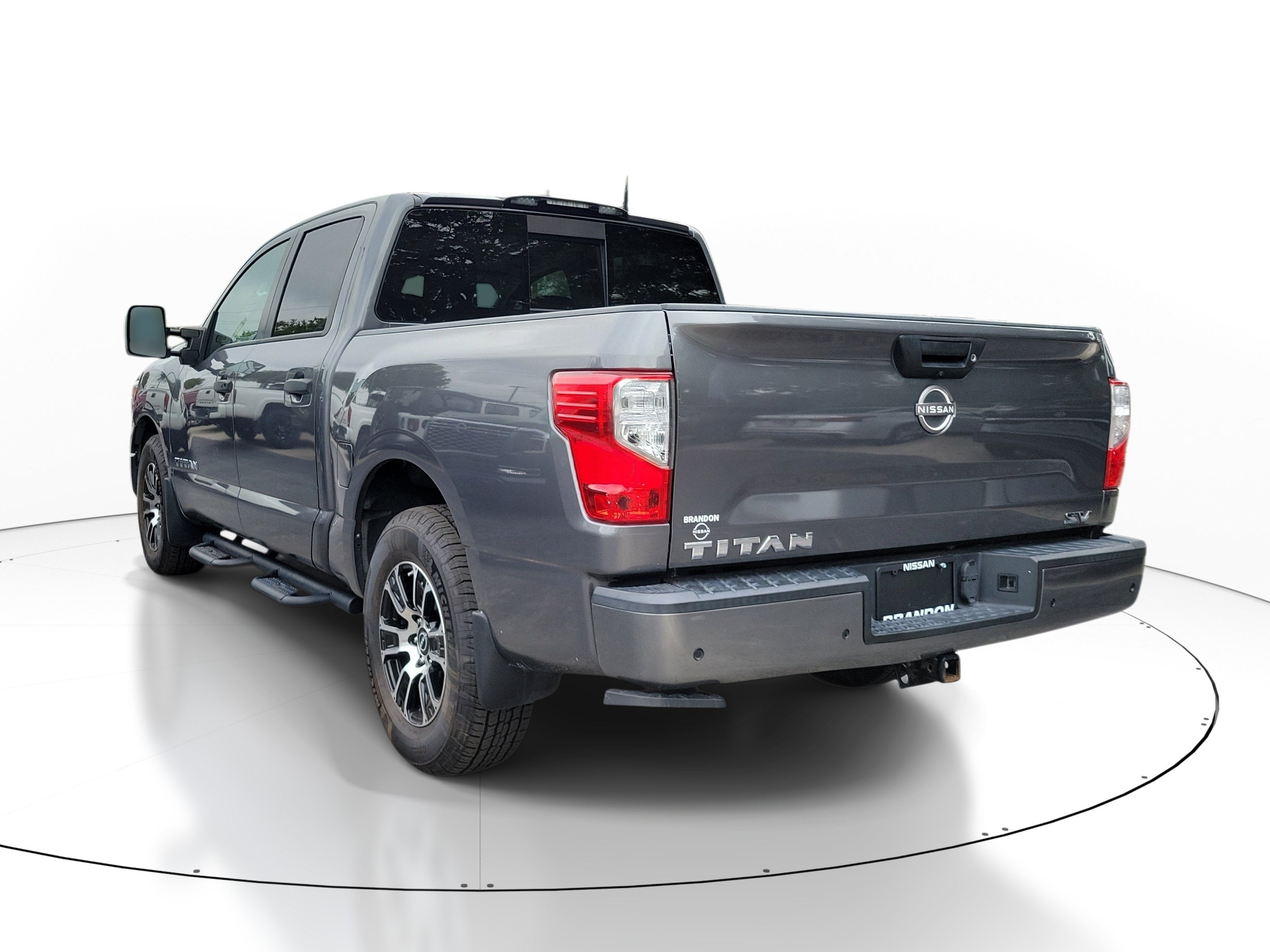 2023 Nissan Titan SV