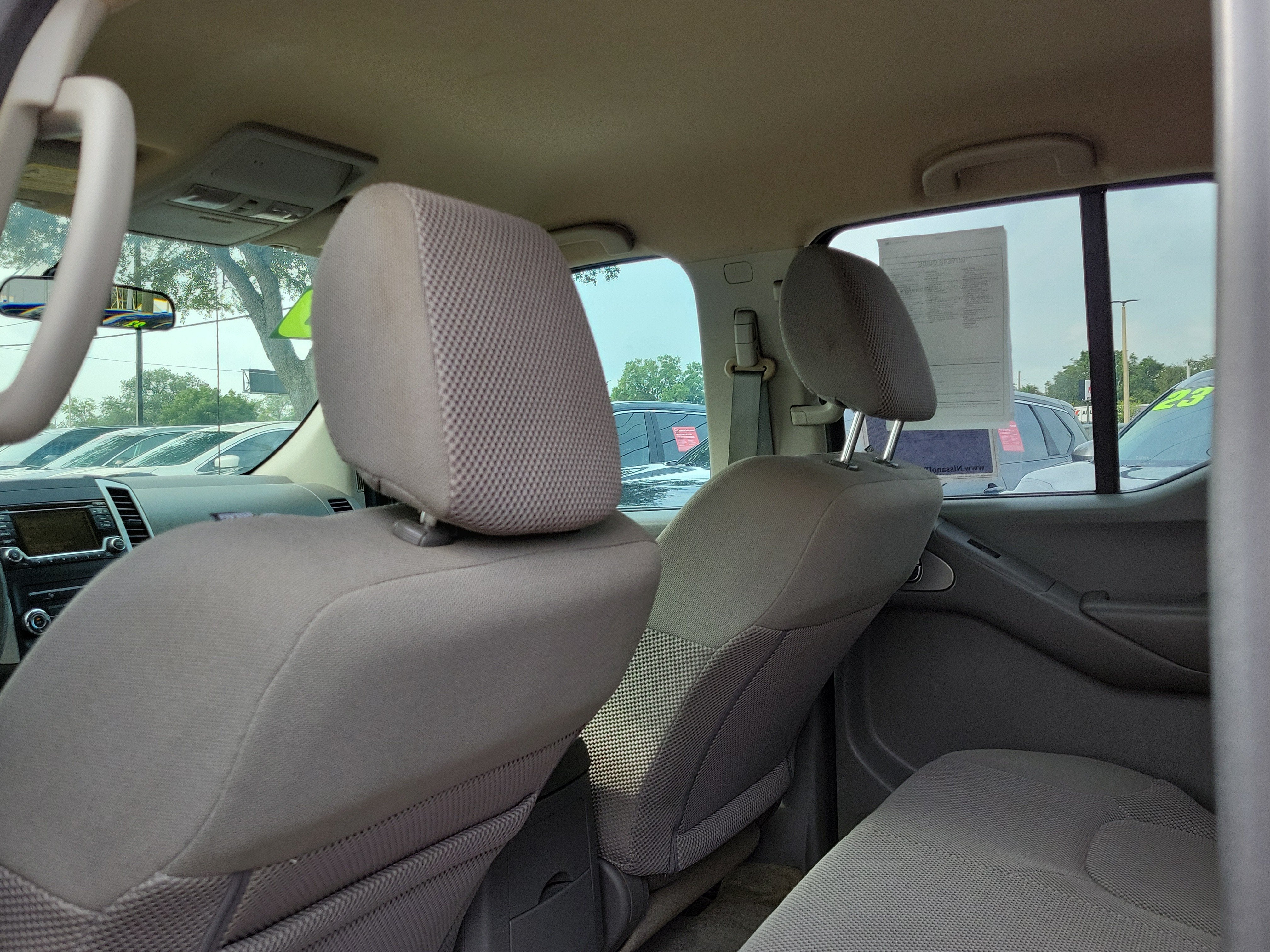 2015 Nissan Frontier SV